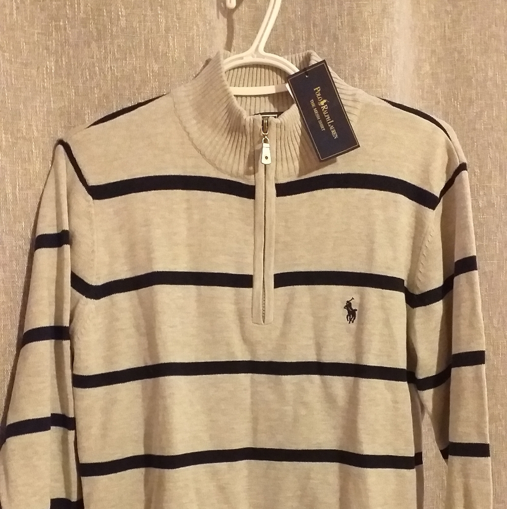Polo sweater